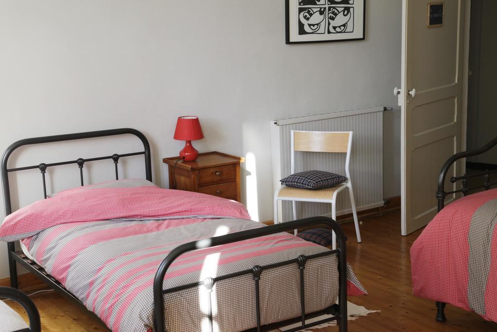 La Bonne Ecole Bed & Breakfast Les Landes-Genusson Phòng bức ảnh