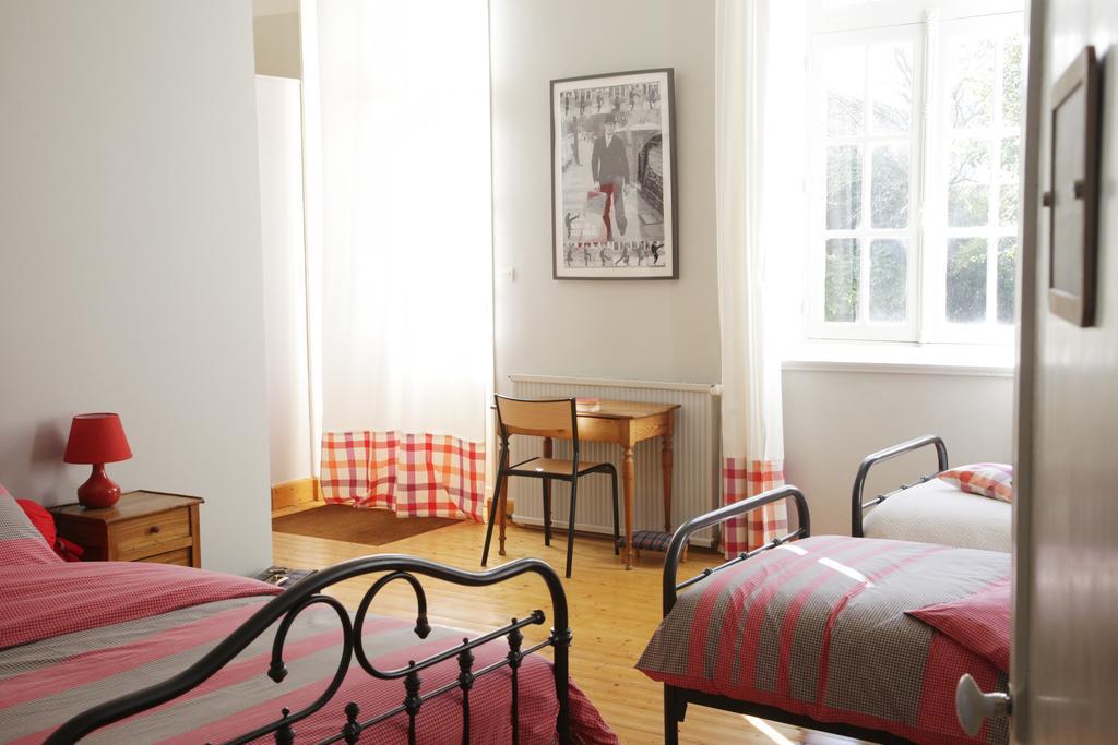 La Bonne Ecole Bed & Breakfast Les Landes-Genusson Phòng bức ảnh
