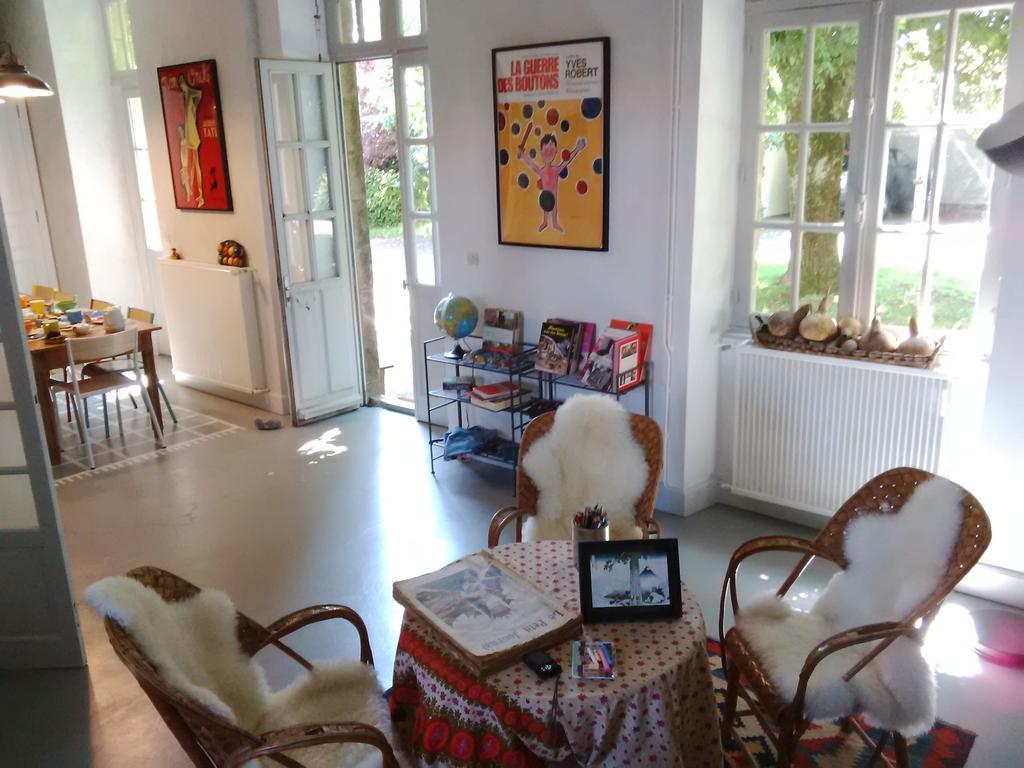 La Bonne Ecole Bed & Breakfast Les Landes-Genusson Ngoại thất bức ảnh